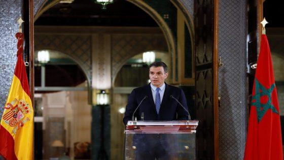 سانشيز يشيد بالملك محمد السادس