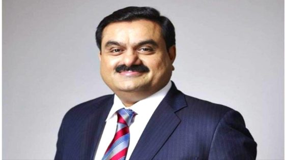 مجموعة الملياردير الهندي غوتام أداني تدرس بناء محطات توليد للكهرباء من الرياح والطاقة الشمسية في المملكة المغربية