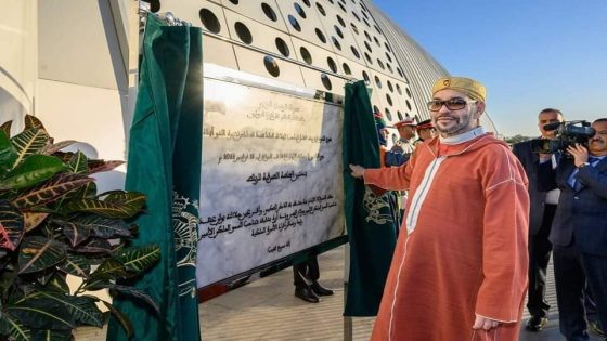 Sa Majesté le Roi Mohammed VI procède à l’inauguration de la nouvelle gare routière de Rabat. 28112022-Rabat