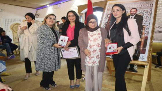 جمعية مستمعي و محبي الاذاعات بالمغرب تكرم الاعلامية فاطمة الزهراء الواحيدي