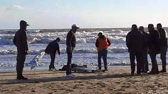 الأمن و”الديستي” يحبطان محاولة هجرة سرية بطانطان ويطيحان بشخصين متورطين شبكة إجرامية للاتجار بالبشر