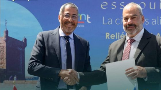 المكتب الوطني المغربي للسياحة يوقع اتفاقيات شراكة مع الناقل الإسرائيلي أركيا لربط مدينة الصويرة بخط جوي