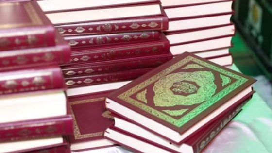 مجموعة من نسخ المصحف الشريف هبة مغربية للغابون
