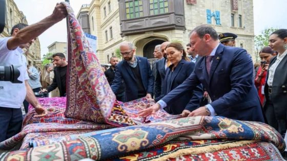 صاحبة السمو الملكي الأميرة للا حسناء تزور بباكو المهرجان الدولي للسجاد بأذربيجان