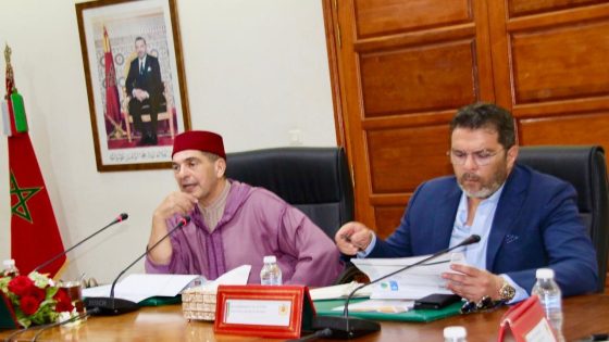 والي جهة سوس ماسة يترأس اجتماع دراسة والمصادقة على مخطط التكيف والتنمية المقاومة للتغيرات المناخية