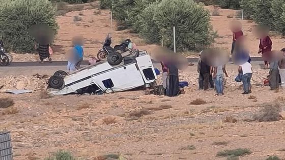 جرسيف.. 11 مصاباً في انقلاب سيارة بطريق الصباب والحادث يسلّط الضوء على خطورة المسار
