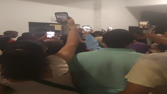 “ليلة في الجحيم الفني بأكادير”.. عندما يتحول الحفل إلى فخّ جماهيري!