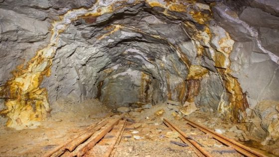 اكتشاف ذهبي ضخم بكلميم يضع المغرب على خريطة كبار المنتجين