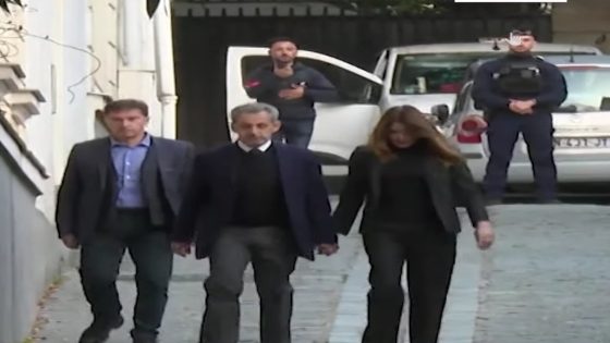 إطلاق سراح ساركوزي يعيد جدل “التمويل الليبي” إلى الواجهة.. بين الحرية المشروطة واستمرار الاشتعال القضائي