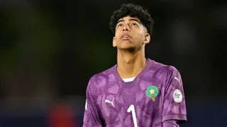 بلعروش يقود الفتيان إلى ثمن النهائي