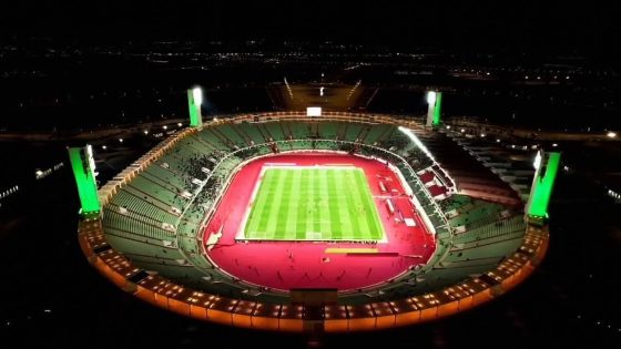 أكادير تؤكد مكانتها الكروية : تنظيم رفيع وحضور جماهيري استثنائي في مواجهة مصر وزيمبابوي