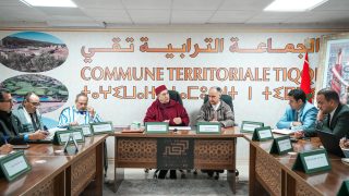 أمزازي يواصل جولاته الرمضانية الميدانية من تقي إلى إيموزار… مشاريع تعليمية وصحية وتنموية لتعزيز جاذبية المجال القروي