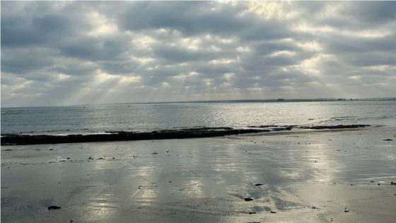 طقس اليوم بالمغرب: أجواء غائمة جزئياً واستقرار نسبي في معظم المناطق