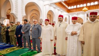 أزيد من 13 ألف مصل يؤدون صلاة عيد الفطر بمسجد محمد السادس بأكادير في أجواء روحانية مهيبة