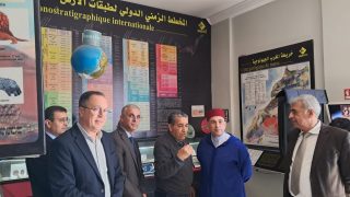 أنزا في قلب الاهتمام العلمي : والي جهة سوس-ماسة يدفع نحو إحداث متحف لآثار الديناصورات لتعزيز السياحة الجيولوجية