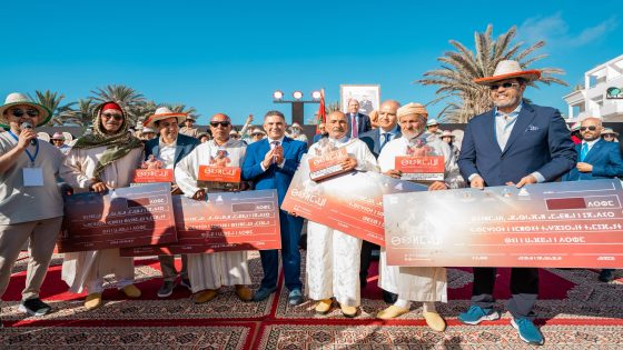أكادير تحتفي بتراثها الأمازيغي كرنفال بيلماون الدولي يحول كورنيش المدينة إلى لوحة فنية نابضة بالحياة