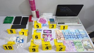 بناءً على معلومات دقيقة لـ”الديستي”الدرك الملكي ببيوكرى يوقف مروجَيْ مخدرات من جنسية إفريقية بوادي الصفاء