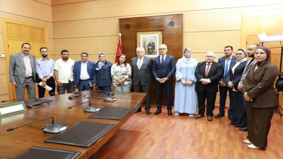 نبيل بنعبد الله يفتح باب الحوار مع النقابات التعليمية لبحث أوضاع مربيات ومربي التعليم الأولي